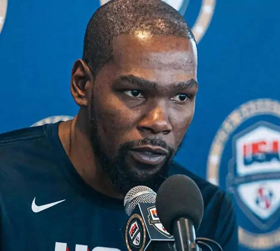 爱游戏app关于杜兰特连续三场比赛得分超过表现优异，巴塞罗那不断突破！引发球迷热议的信息