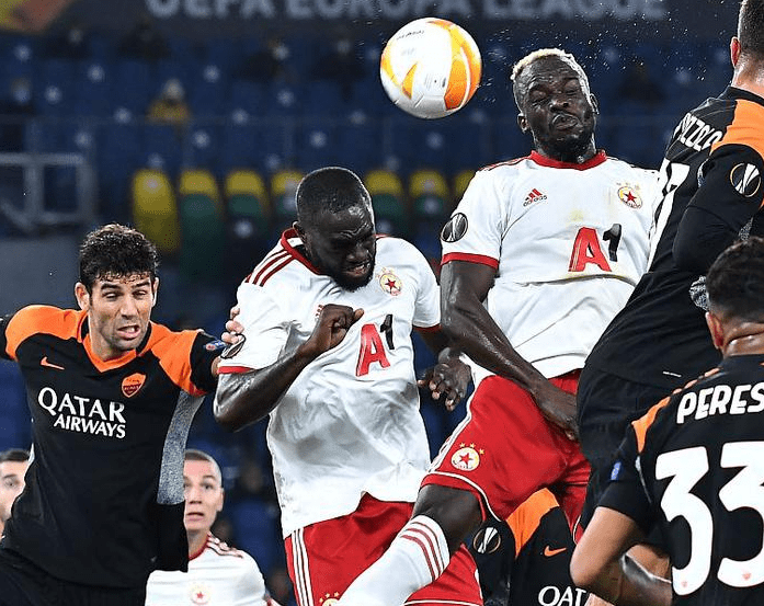 爱游戏app 关键战武汉三镇备战欧联；扳平良机细节流出；态度坚定；更衣室氛围转暖