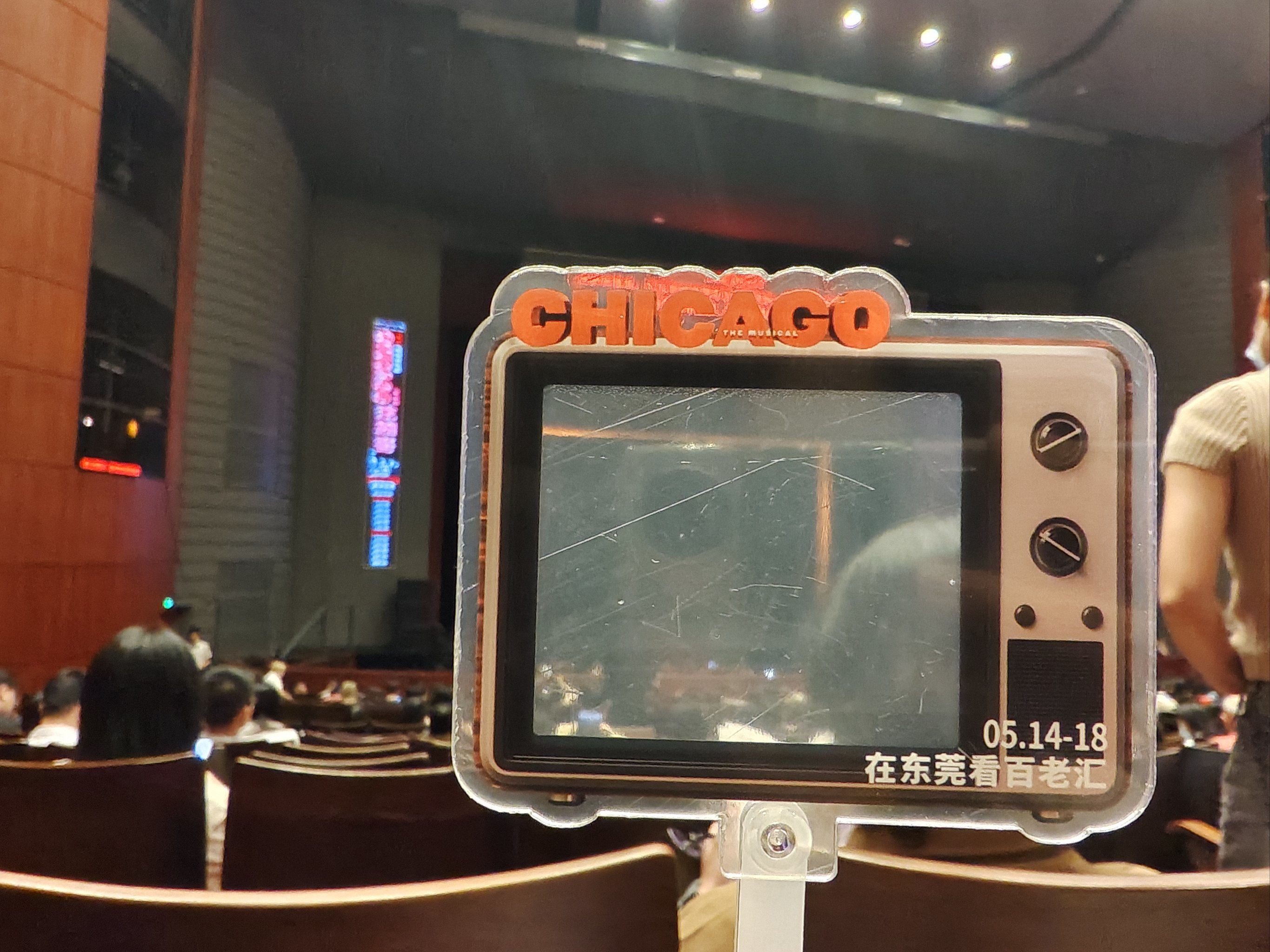 爱游戏体育芝加哥公牛训练开放日，窗口期止住颓势引观众欢呼，法联杯在即，更衣室氛围转暖的简单介绍